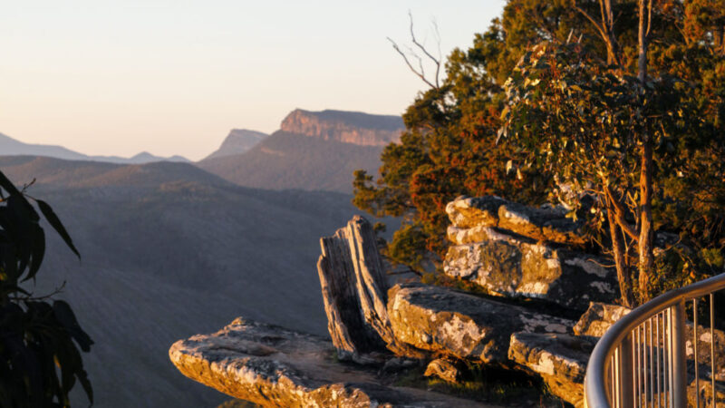 Out Of Town The Grampians 01 Op1par Uom0pe